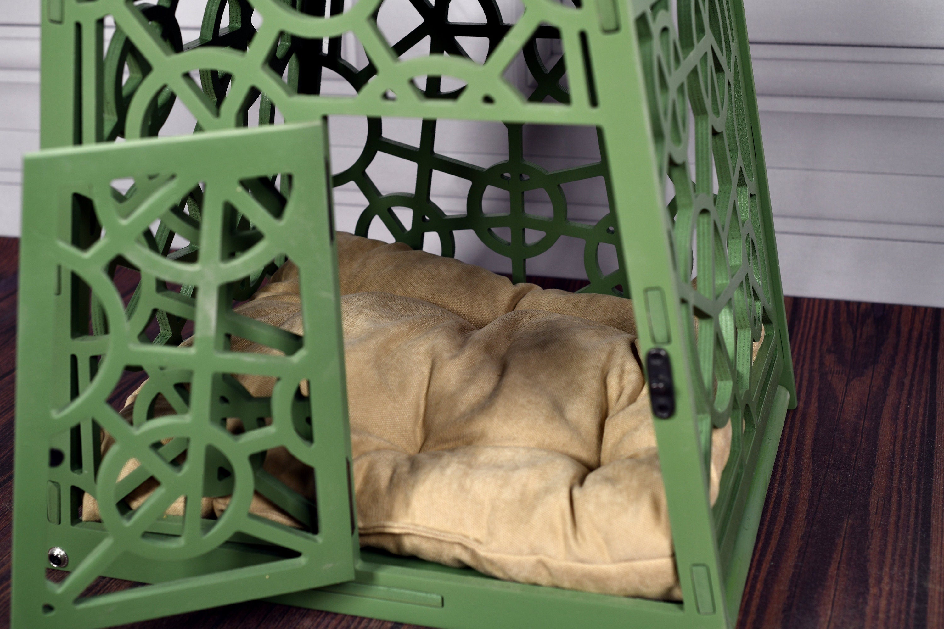 Modern Wooden Dog Crate: Portable Pet Kennel with Cushion