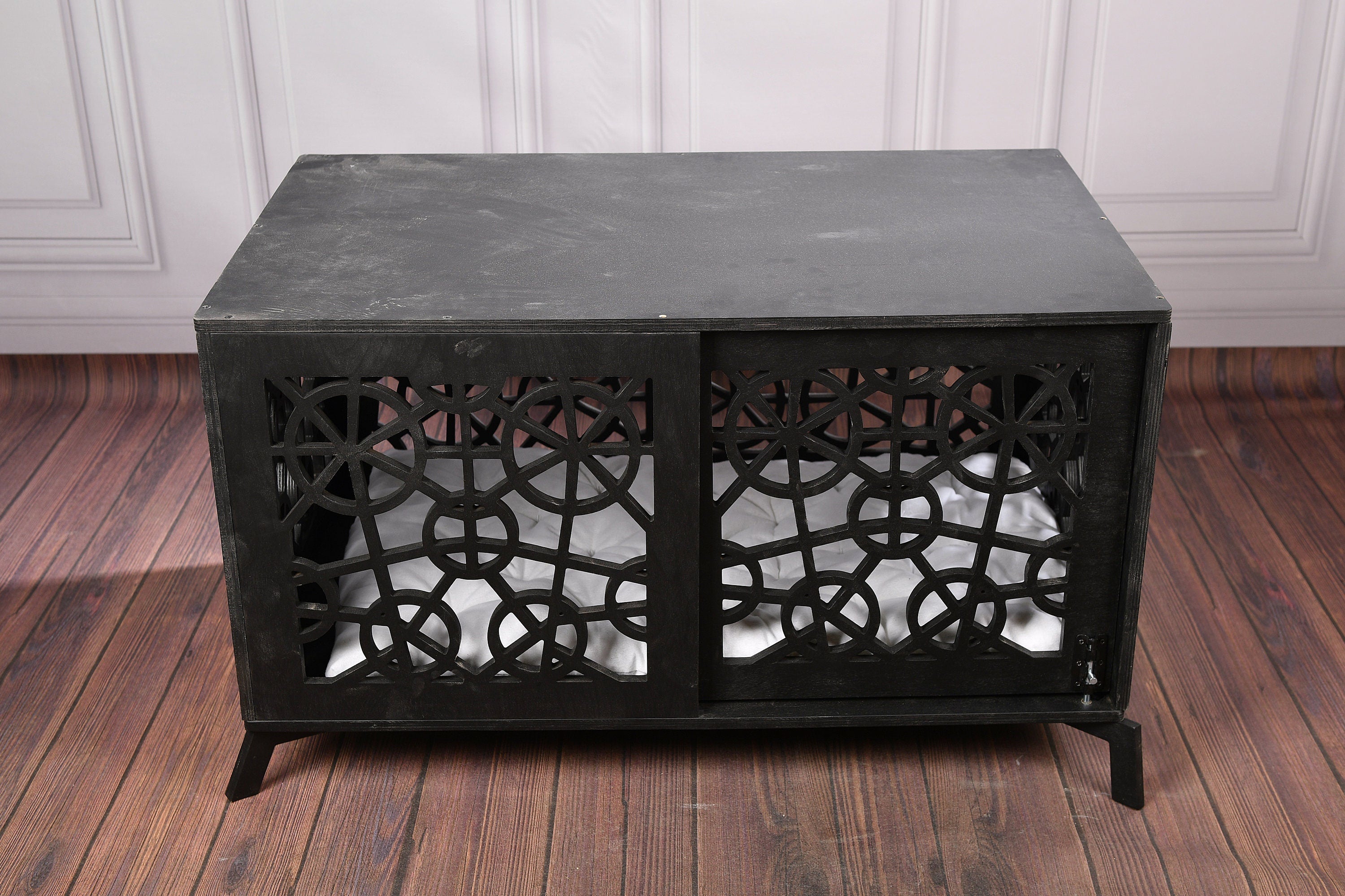 Mid-Century Modern Wooden Dog Crate: Indoor Pet Furniture