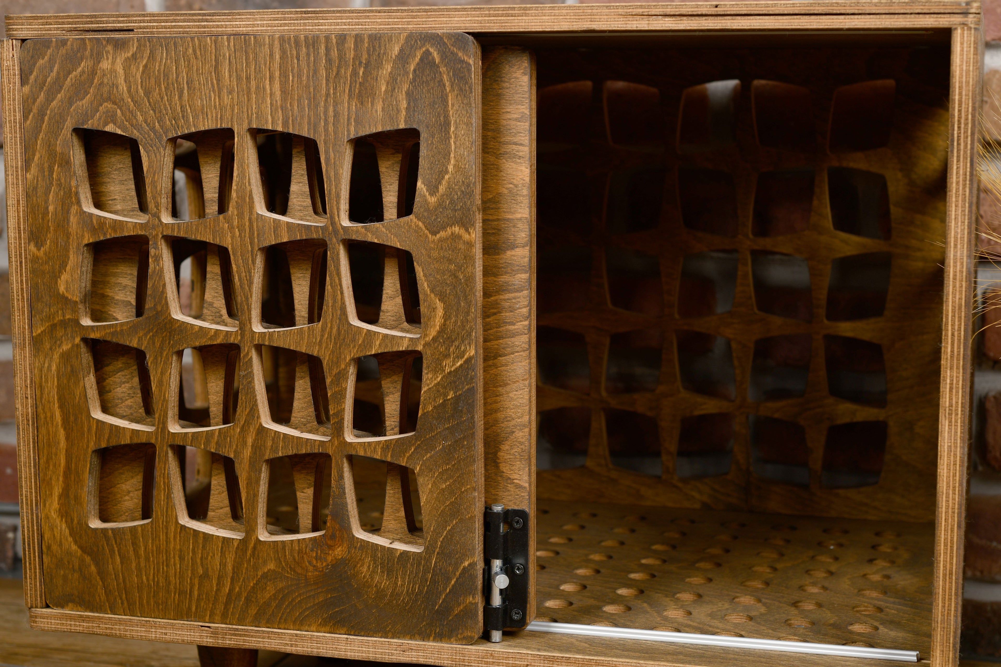Mid-Century Modern Wooden Dog Crate: Indoor Pet Furniture with sliding door