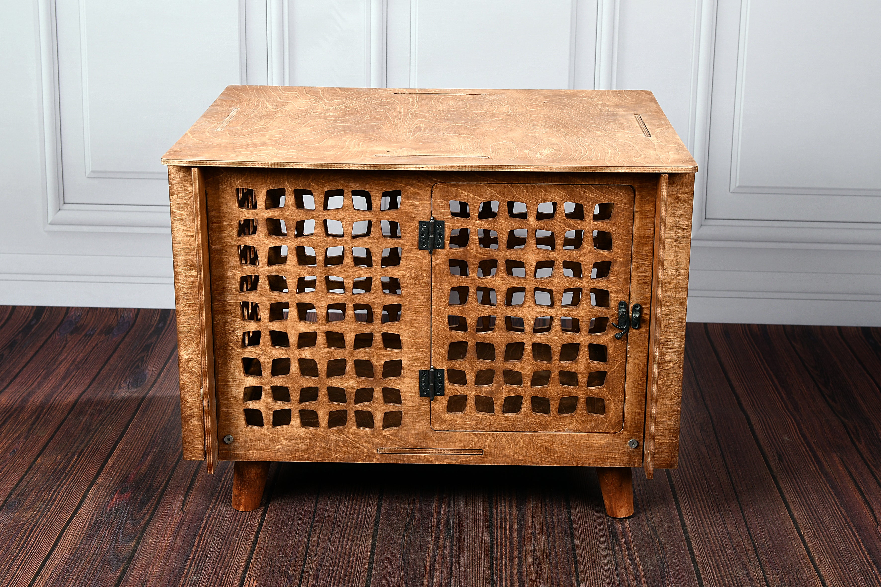 Mid-Century Modern Wooden Dog Crate Furniture: Indoor Pet House