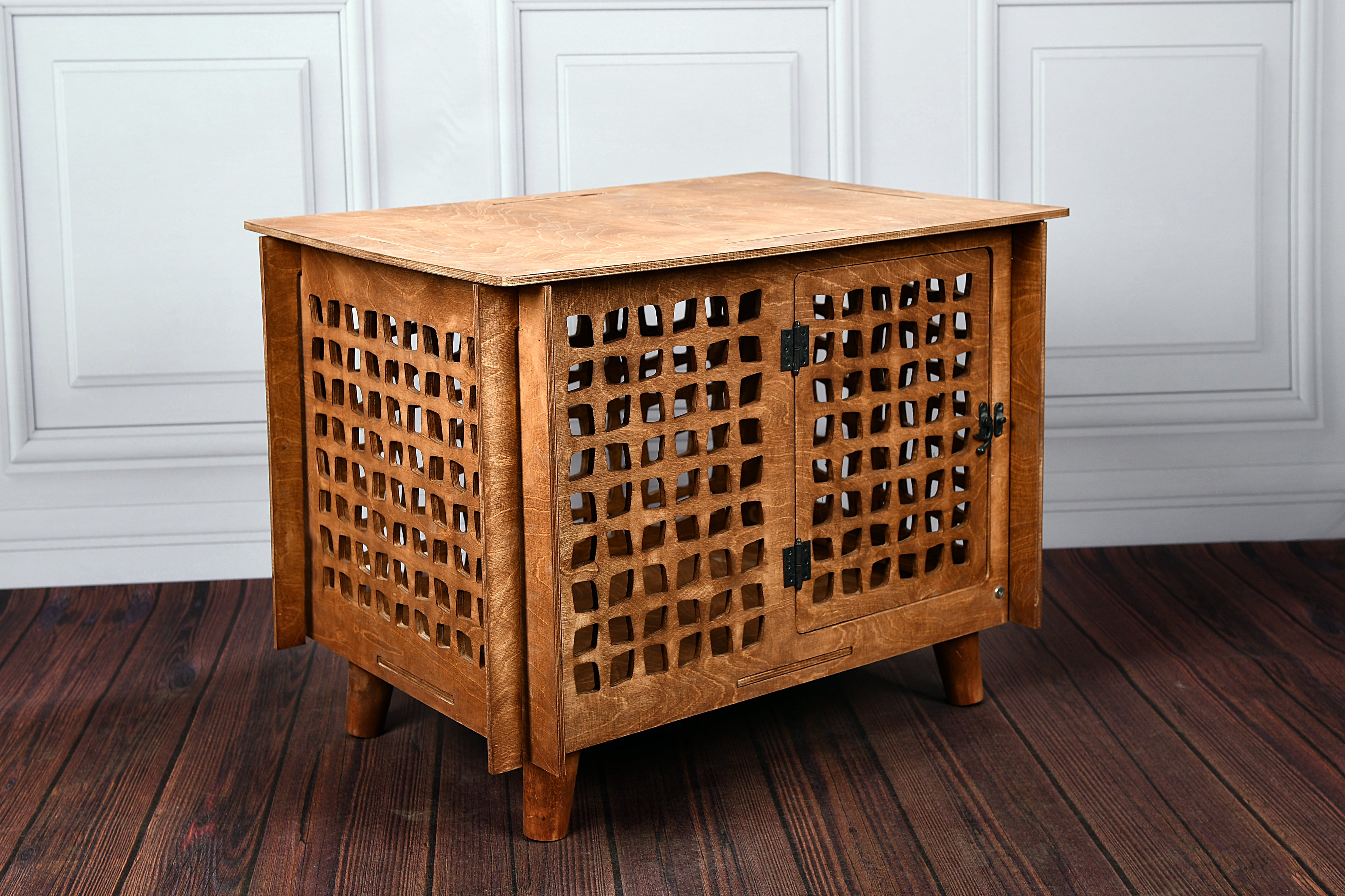 Mid-Century Modern Wooden Dog Crate Furniture: Indoor Pet House