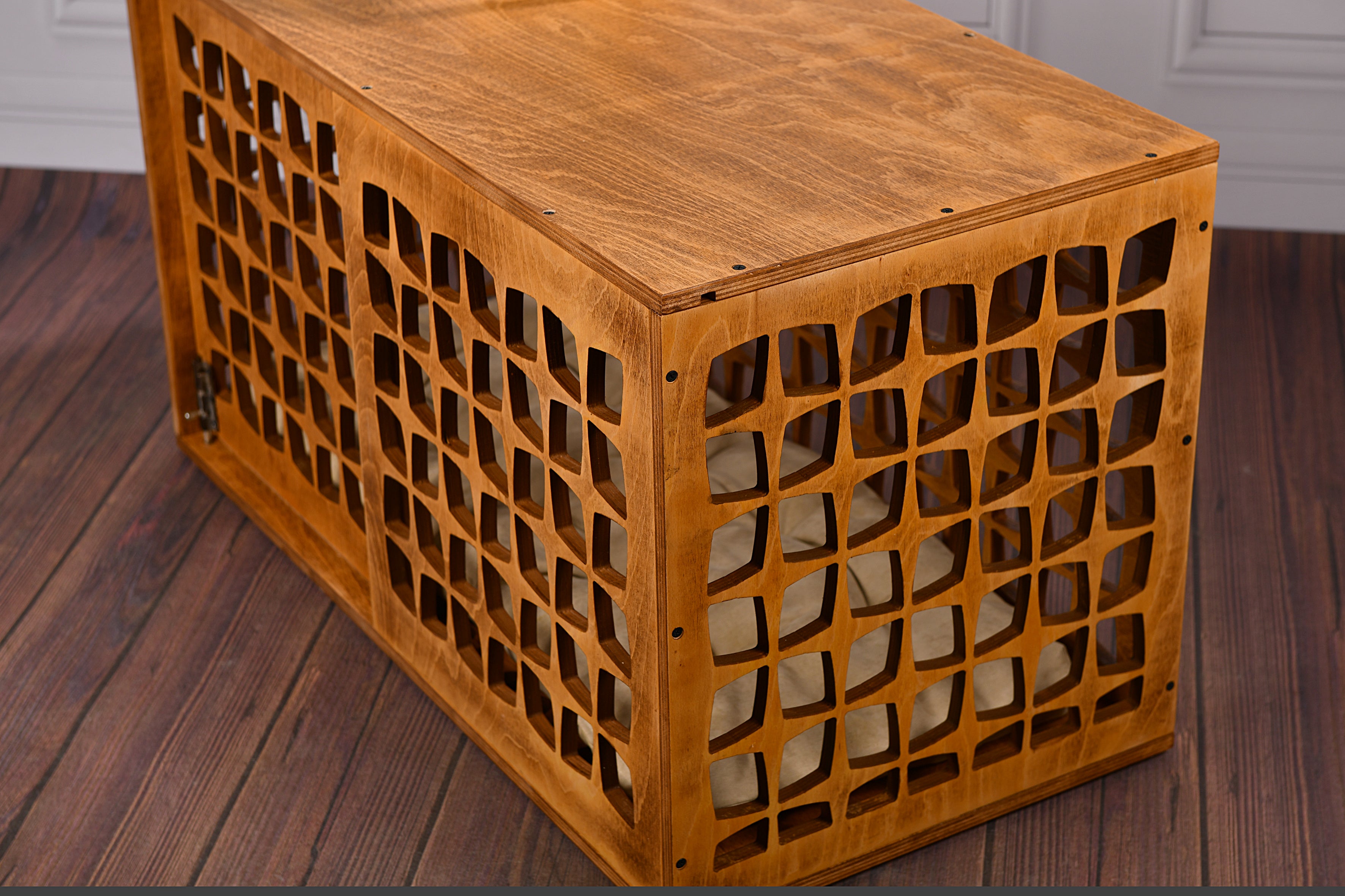 Mid-Century Modern Wooden Dog Crate: Indoor Pet Furniture with sliding door