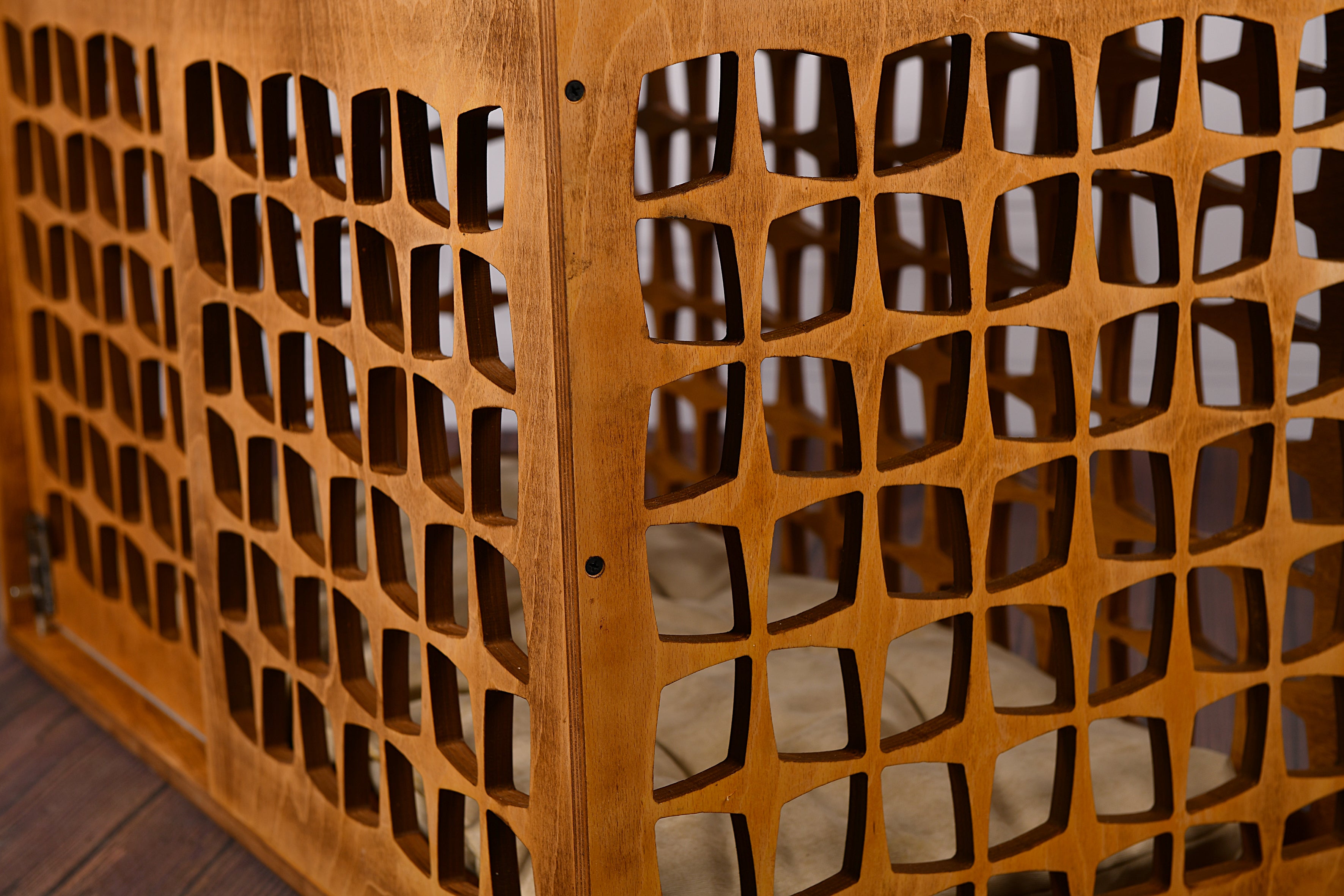 Mid-Century Modern Wooden Dog Crate: Indoor Pet Furniture with sliding door
