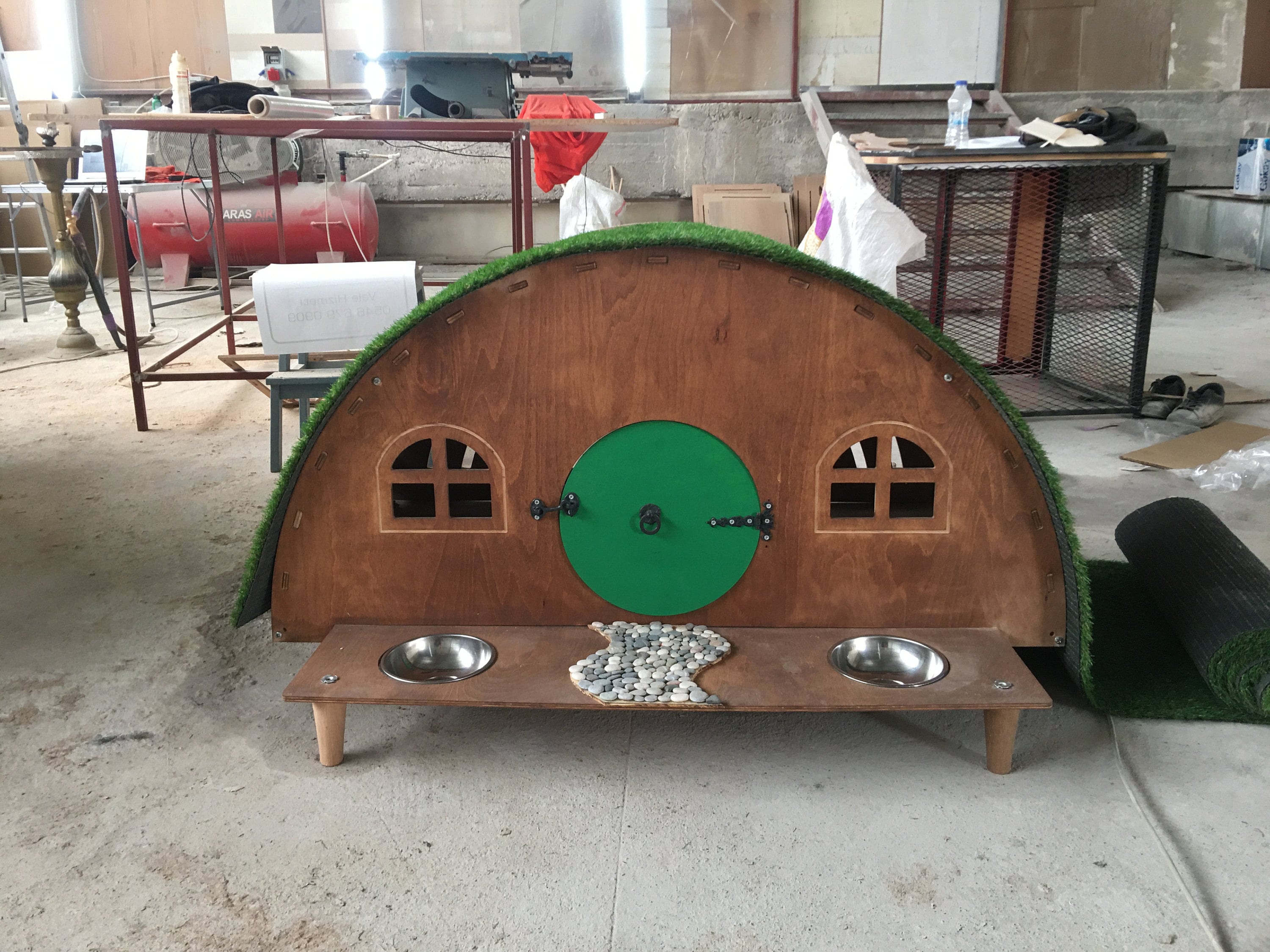Handmade Hobbit Style Wooden Dog House with Double Bowl Feeder – Indoor Pet Furniture
