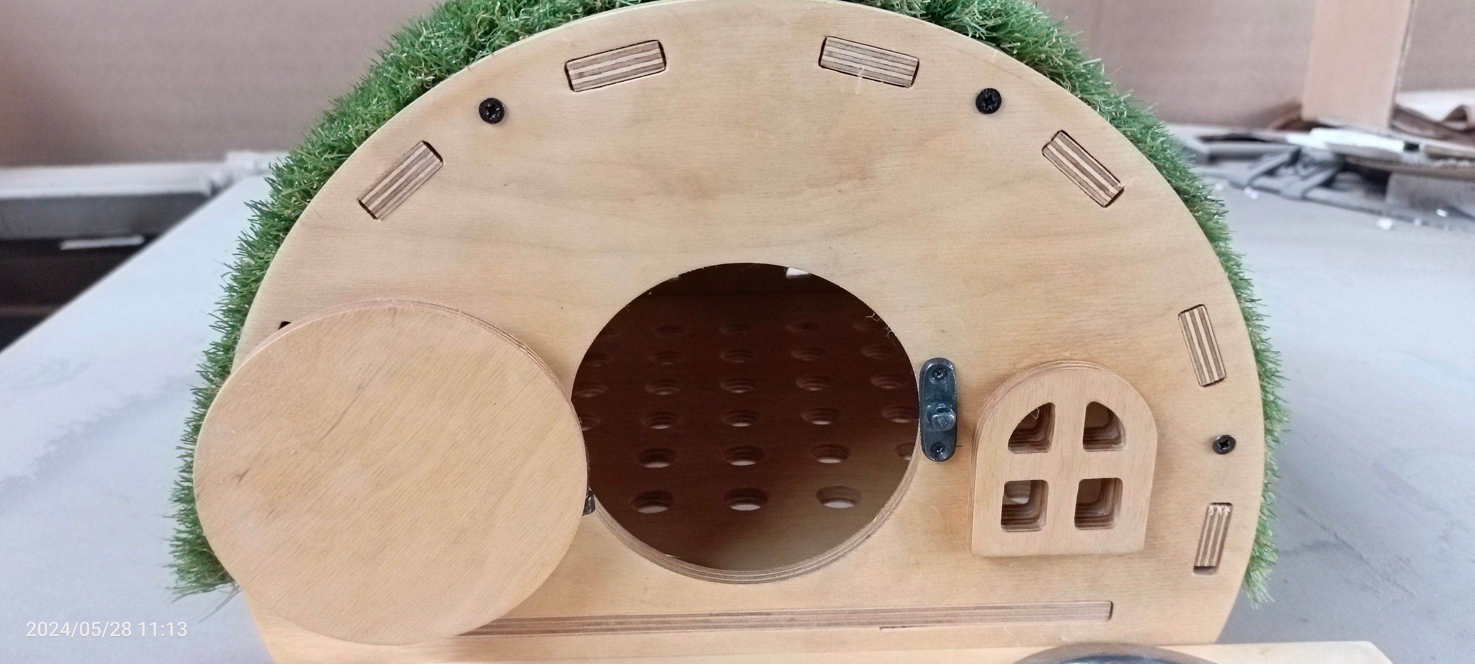 Hobbit Dog Crate, Dog house, Dog Kennel, Pig House, Cat house, Wooden Dog Crate, modern dog house, hobbit house, dog crate, pet house