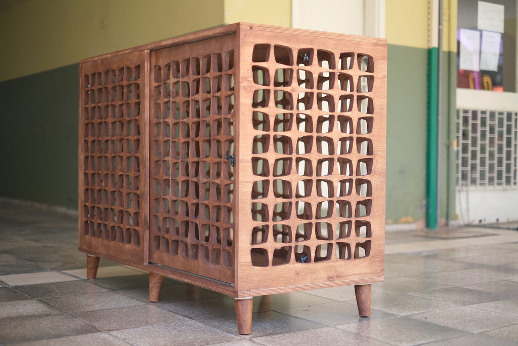 Modern Wooden Dog Crate with Sliding Door: Customizable Pet Furniture
