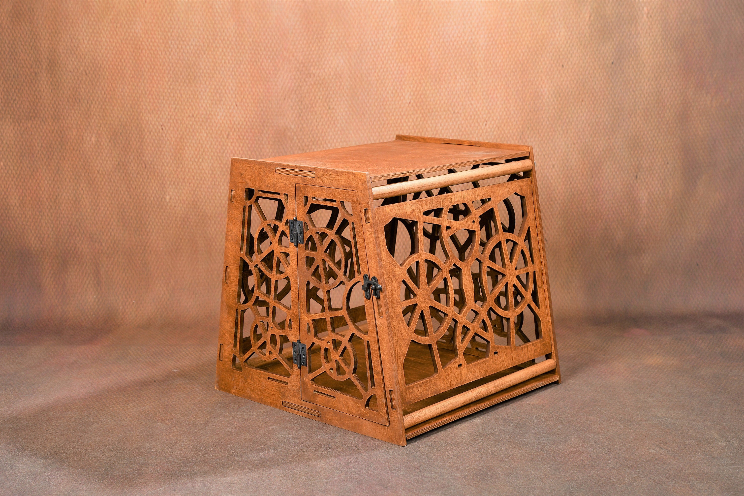 Decorative Wooden Indoor Dog Crate