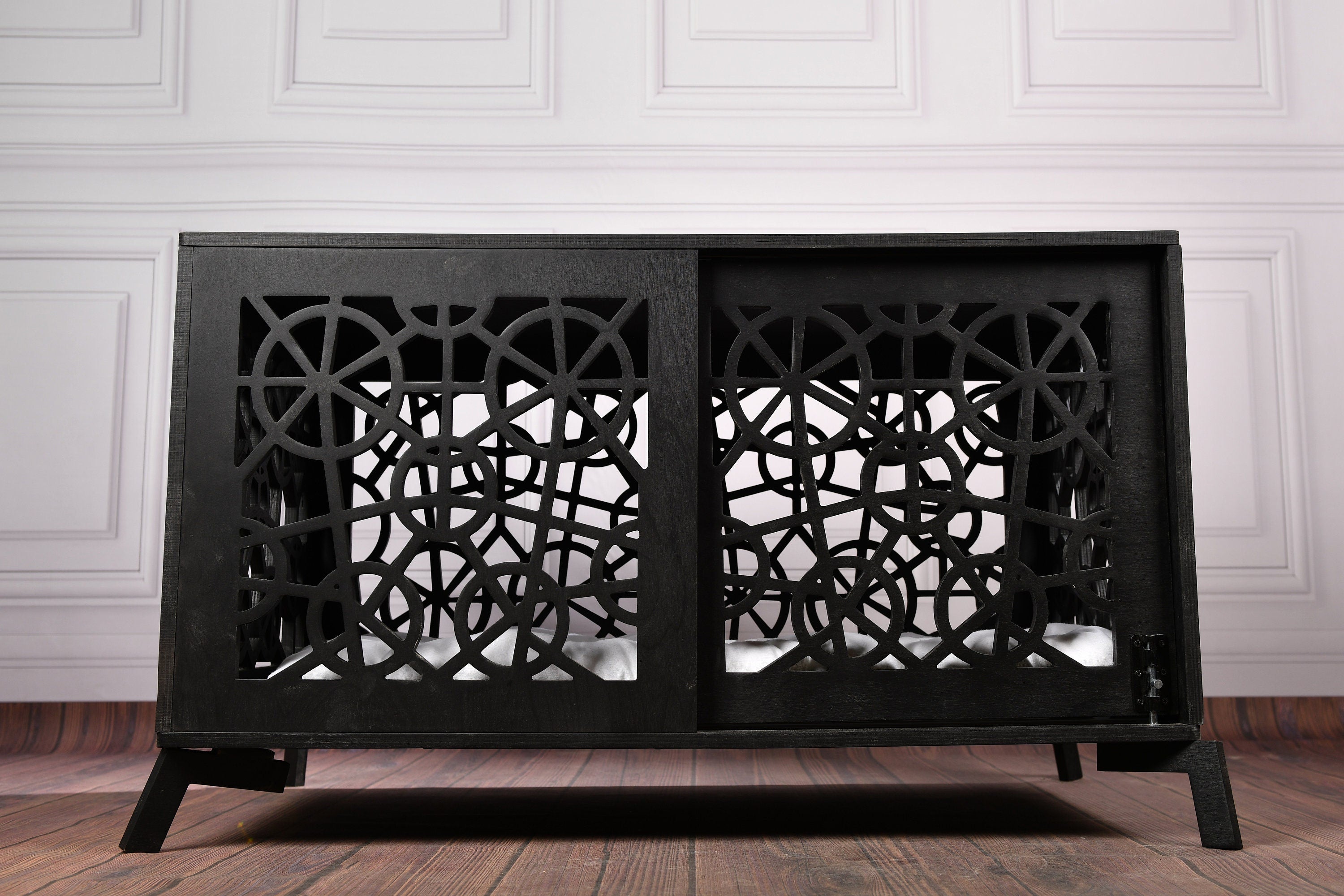 Mid-Century Modern Wooden Dog Crate: Indoor Pet Furniture